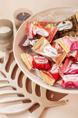 Сладкие открытки и вкусные стихи в День конфет 4 ноября для всех сладкоежек  | Курьер.Среда | Дзен