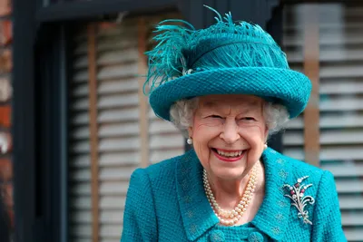 96 лет яркой жизни: скончалась королева Великобритании Елизавета. Испания  по-русски - все о жизни в Испании