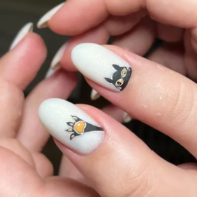 Кошки на ногтях