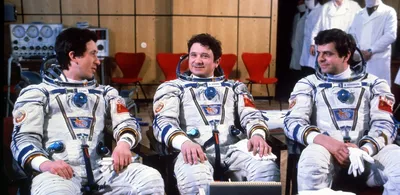 День космонавтики - 12 апреля, день покорения космоса