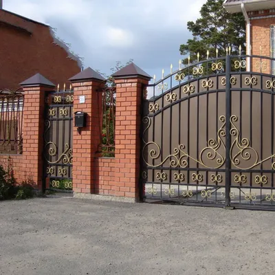 Купить кованые ворота с калиткой под ключ в Гатчине по низкой цене от 8500  руб