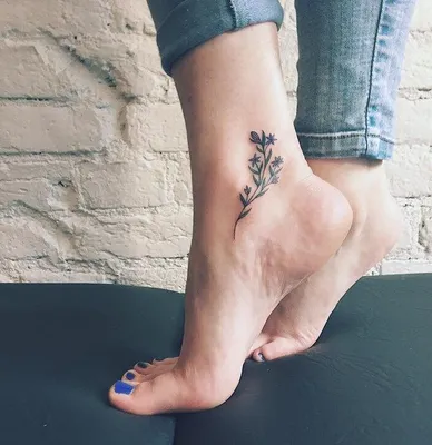 Татуировки для девушек: красивые тату для девушек, фото, идеи, тренды,  примеры тату | Tattoos, Foot tattoos, Girl tattoos
