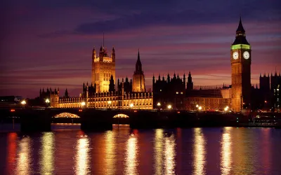 Красивые Детали Башни Биг-Бен В Лондоне, Англия За Синее Небо Фотография,  картинки, изображения и сток-фотография без роялти. Image 16054088