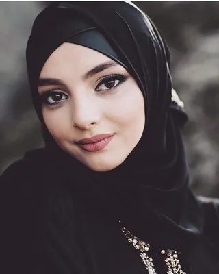 Стильный и практичный хиджаб: советы американского модельера-мусульманки |  islam.ru