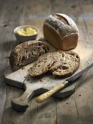 Большой красивый круглый хлеб каравай…» — создано в Шедевруме