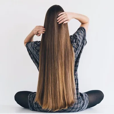 Красивые девушки с здоровыми волосами Стоковое Фото - изображение  насчитывающей красивейшее, женщина: 109119024