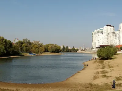 Центральный городской пляж Краснодара «Затон» — бесплатные бассейны,  спортплощадки, фото, видео, адрес, как добраться