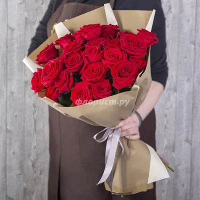 Красные розы (Эквадор), сорт \"Эксплорер\" - магазин \"Свежие розы Пермь\"