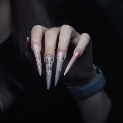 Необычный дизайн ногтей, красивый …» — создано в Шедевруме