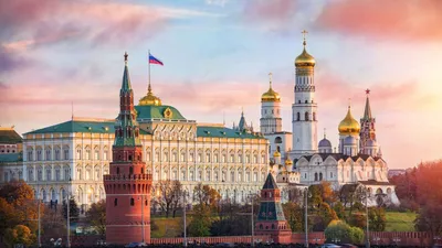 План Кремля в Москве с названиями башен и исторических объектов - Кремль