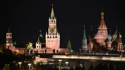 Рубиновые звезды на башнях Московского Кремля - РИА Новости, 02.11.2022