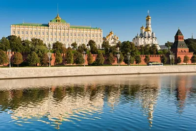 Экскурсия в Московский Кремль для иностранцев и русских туристов –  стоимость экскурсии и входные билеты в Кремль