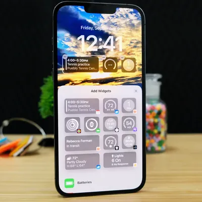 Трюк iPhone! iOS 16 добавить виджеты на экран блокировки! Текст в виджет и  процент батареи на iOS 16 - YouTube