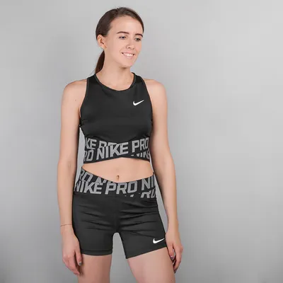 Спортивный топ бра Nike Dri-FIT Indy черный цвет — купить за 7499 руб.,  отзывы в интернет-магазине Спортмастер