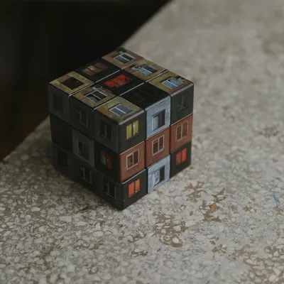 Как собрать кубик Рубика, не сломав голову
