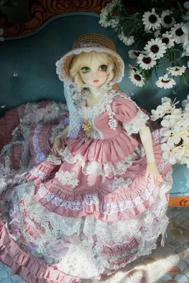 Vintage dress with lace and hats for bjd dolls - Knewland