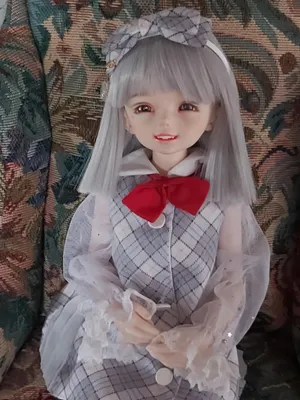 I haven't posted my dolls in so long. Here's my cute little smiley girl. :  r/BJD