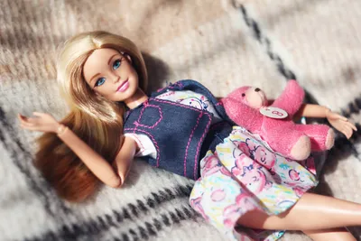 Казахстанка собрала редкую коллекцию кукол Barbie