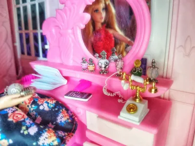 КАК СДЕЛАТЬ ГАРДЕРОБНУЮ ДЛЯ КУКОЛ СВОИМИ РУКАМИ💜 - YouTube | Барби, Модные  куклы, Куклы барби