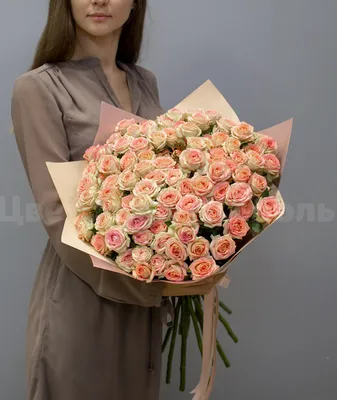 51 белые кустовые розы 50 см- купить в СПб с доставкой в интернет магазине  \"Цветочкин\"