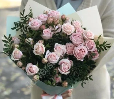 101 Кустовая роза купить в Москве - Цены на букеты с доставкой