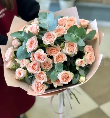 Персиковые кустовые розы доставка в Красноярске | ФлоРум24