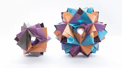Making an Origami Kusudama Flower