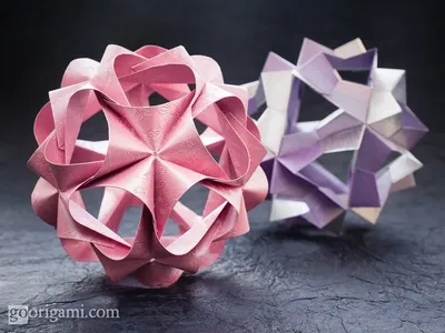 File:Cmglee shuriken kusudama origami.jpg - Wikipedia