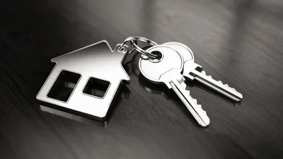 рука с ключами собственная концепция квартиры Стоковое Изображение -  изображение насчитывающей покупка, коммерчески: 221753559