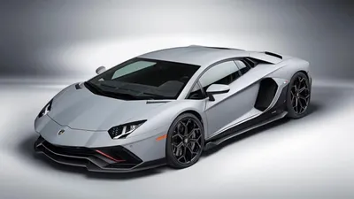 Lamborghini's Revuelto Is an Efficient Hybrid With a Ferocious V-12 – Robb  Report