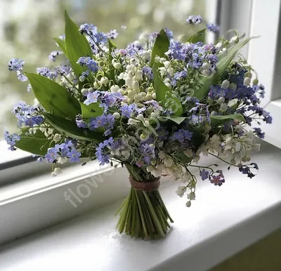 Ландыши из стекла в вазе, композиция из 1, 3 или 5 цветков. - Imperialglass