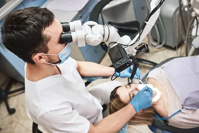 Лечение зубов под микроскопом | цены на лечение каналов зуба под  микроскопом в Самаре | Стоматологическая клиника Ортодонт