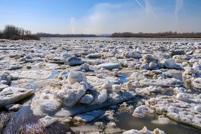 Вскрытие реки Колыма у города Среднеколымск ожидается в ближайшие  сутки-трое - Новости Якутии - Якутия.Инфо