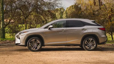 Millennial Mom's Review: 2021 Lexus RX 350 | Driving