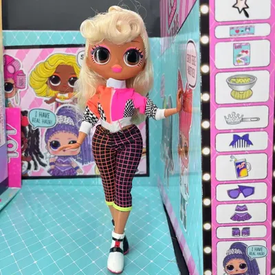 The LOL OMG dolls finally got me! I was exclusively Bratz and Rainbow high  until 2 weeks ago and now I have two of these cuties 😅. I love the  contrast in