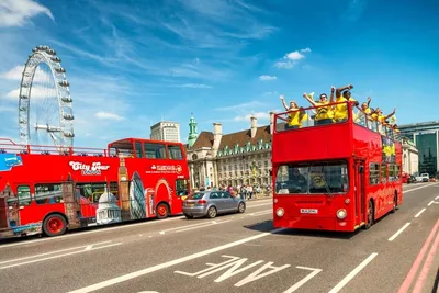 Винтажный Лондонский Автобус. Клипарты, SVG, векторы, и Набор Иллюстраций  Без Оплаты Отчислений. Image 93083085