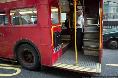 Красный автобус Лондона Вектор Illustrator Иллюстрация вектора -  иллюстрации насчитывающей двойник, купель: 160530305