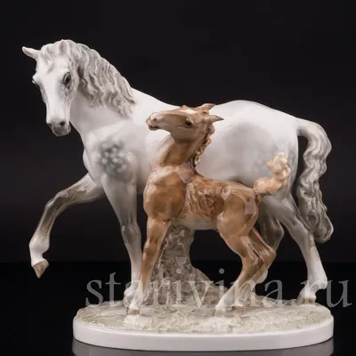 Купить фарфоровую статуэтку Лошадь с жеребёнком, Hutschenreuther, Германия,  сер. 20 в по низким ценам - Старивина