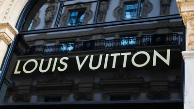 LOUIS VUITTON WATCH PRIZE FOR INDEPENDENT CREATIVES | LOUIS VUITTON