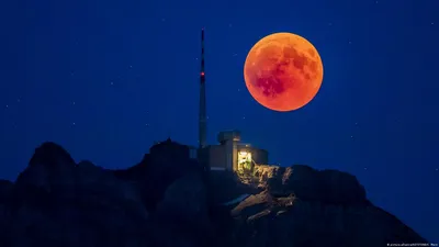 Лунное затмение 28 октября: как провести этот день