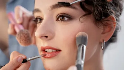 20 модных идей для макияжа глаз с фото: справитесь без подготовки!