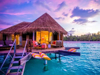 Обои на рабочий стол Мостки у побережья индийского океана во время заката,  Maldives / Мальдивы, by icemanphotos, обои для рабочего стола, скачать обои,  обои бесплатно