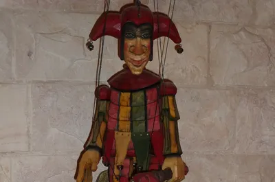 Марионетка Зайчик кукла деревянная на веревочках - купить с доставкой по  выгодным ценам в интернет-магазине OZON (301145980)
