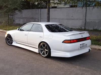 Here's What We Love About The Toyota Mark II JZX100