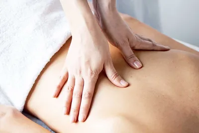 Как сделать идеальный массаж спины своей женщине | АльбертычЪ info | Дзен