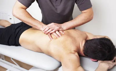 Точечный массаж спины | Основы точечного массажа - YouTube