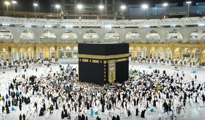 Jeddah: Mecca and Medina 7-Day Umrah Tour Package with Hotel | GetYourGuide