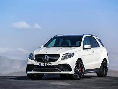 Обои mercedes-benz, mercedes, заправка, дождь картинки на рабочий стол,  фото скачать бесплатно