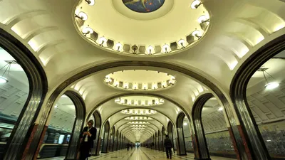 14 самых красивых станций метро Москвы