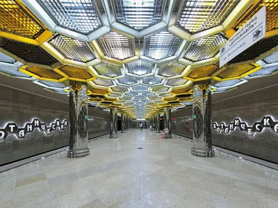 Самые красивые станции метро Москвы: Маяковская, Новослободская, Площадь  Революции